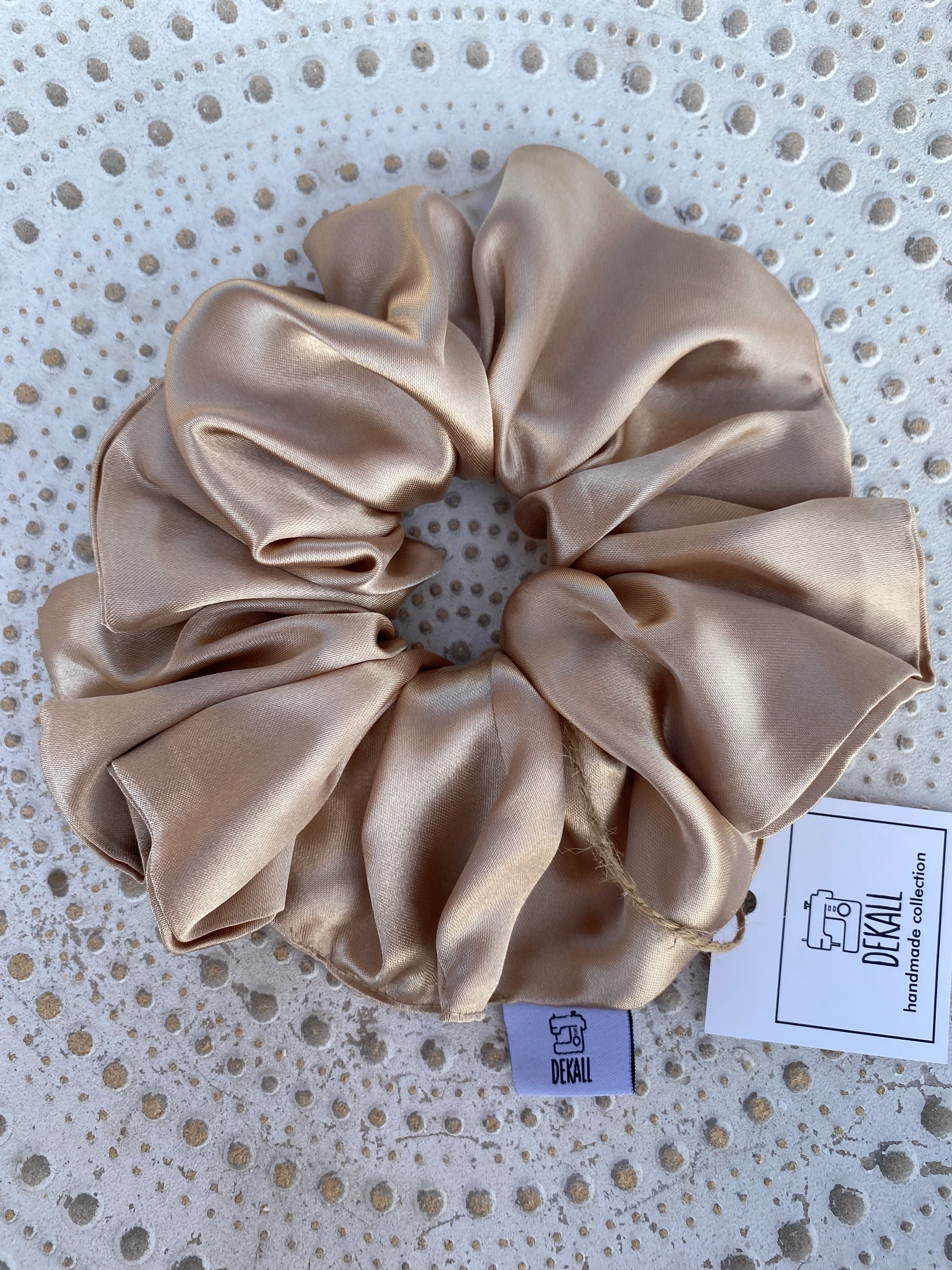 Scrunchie Nude Pearl