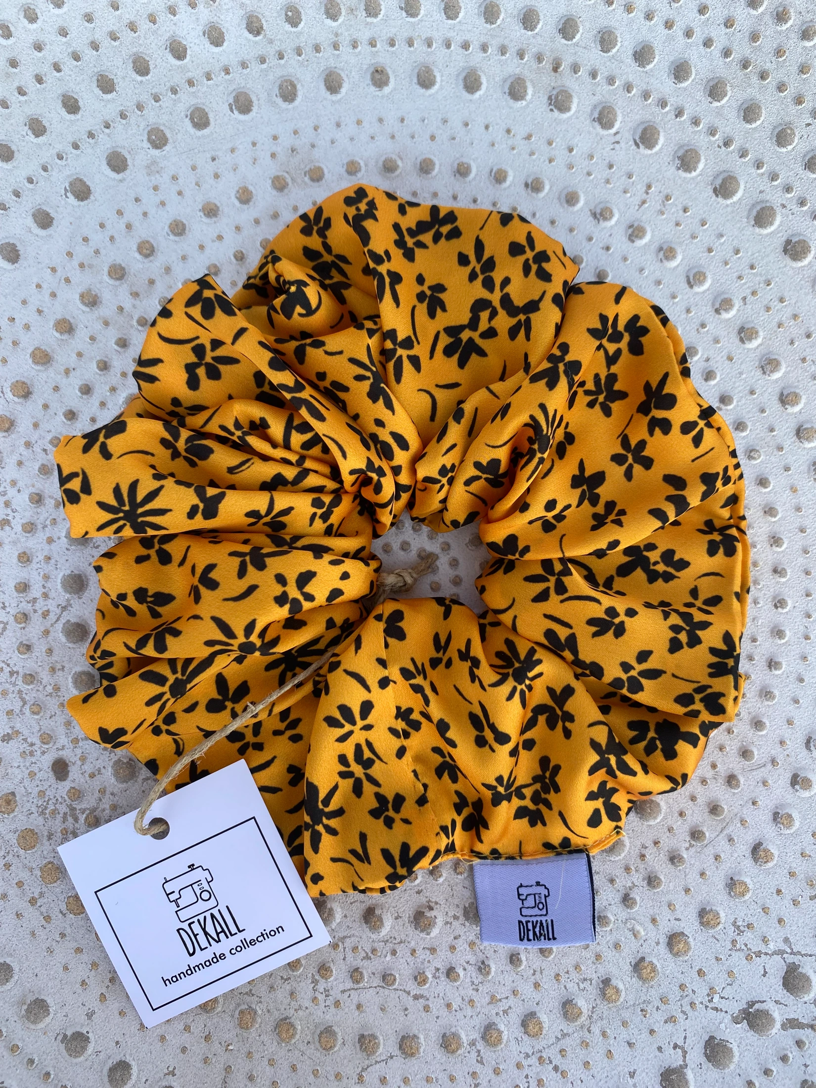 Scrunchie Mustard Bloom