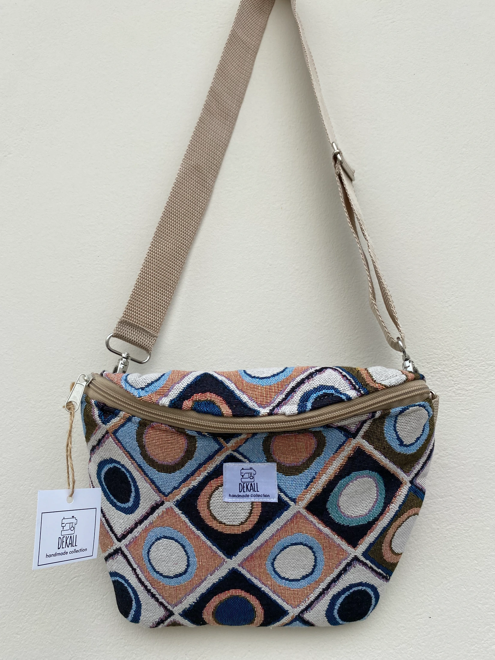Belt Bag Color Circles